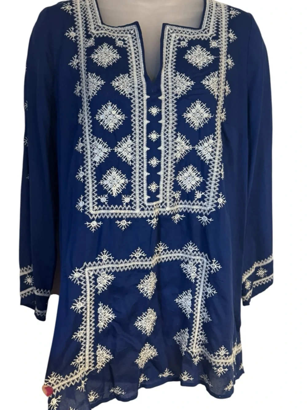 LUCKY BRAND Navy Top w/Embroidery Detail SPRING/SUMMER SIZE: MEDIUM #H - Picture 3 of 10